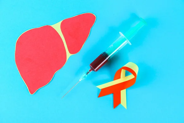 Världsdagen För Hepatit Juni Röd Gul Tejp Spruta Med Blod — Stockfoto