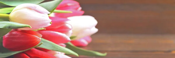 Bonne Fête Des Mères Tulipes Sur Fond Bois Brun — Photo