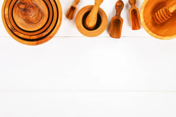 Cuaderno Utensilio Madera Cocina Sobre Fondo Madera Blanca Con Espacio —  Fotos de Stock