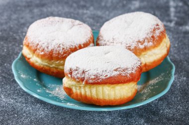Yahudi Bayramı Hanuka ve özniteliklerini - çörek