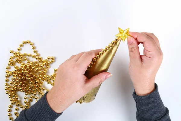 Diy Goldenen Weihnachtsbaum Aus Perlen Girlande Anleitung Auf Dem Foto — Stockfoto