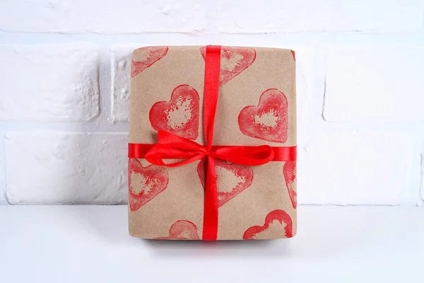 Diy Pakowanie Prezent Walentynki Kraft Papier Stempel Dar Ziemniaków Kształcie — Zdjęcie stockowe