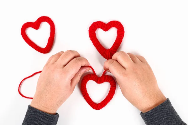 Red Handmade Diy Hearts Made Cardboard Yarn White Background Gift — Stock Photo, Image