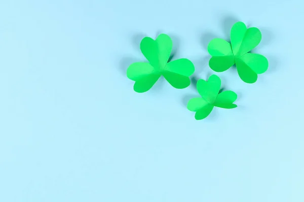Koniczyna Zielony Diy Patricks Day Niebieskim Tle Pomysł Prezent Wystrój — Zdjęcie stockowe