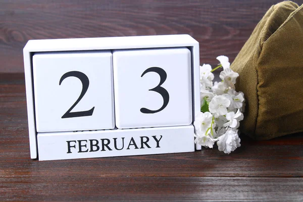 Calendario Perpetuo Madera Blanca Con Fecha Del Febrero Una Mesa —  Fotos de Stock