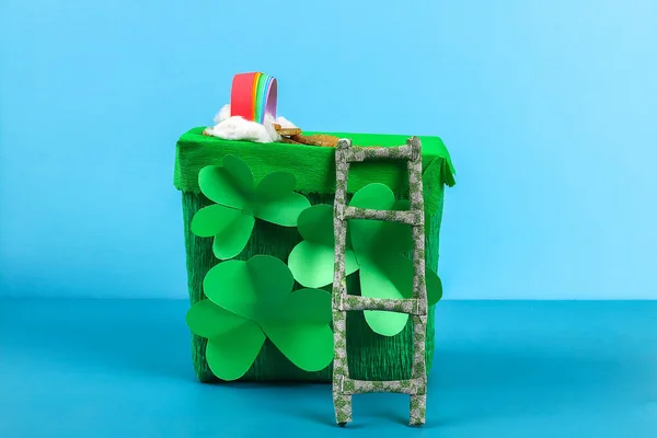 Diy Leprechaun Fällan Med Guldmynt Rainbow Och Grön Stege Patricks — Stockfoto