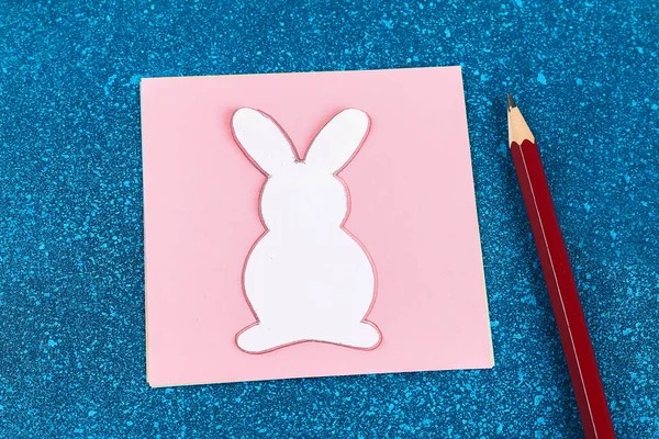 Diy Ostergirlanden Hasen, Fahnen Ostern aus Papier blauer Hintergrund. Geschenkidee, Dekoration Frühling, Ostern — Stockfoto