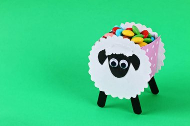 Diy Eid al adha kuzu koyun pamuk pedleri, pamuk tomurcukları, bezler Hediye fikir, dekor Kurban Bayramı