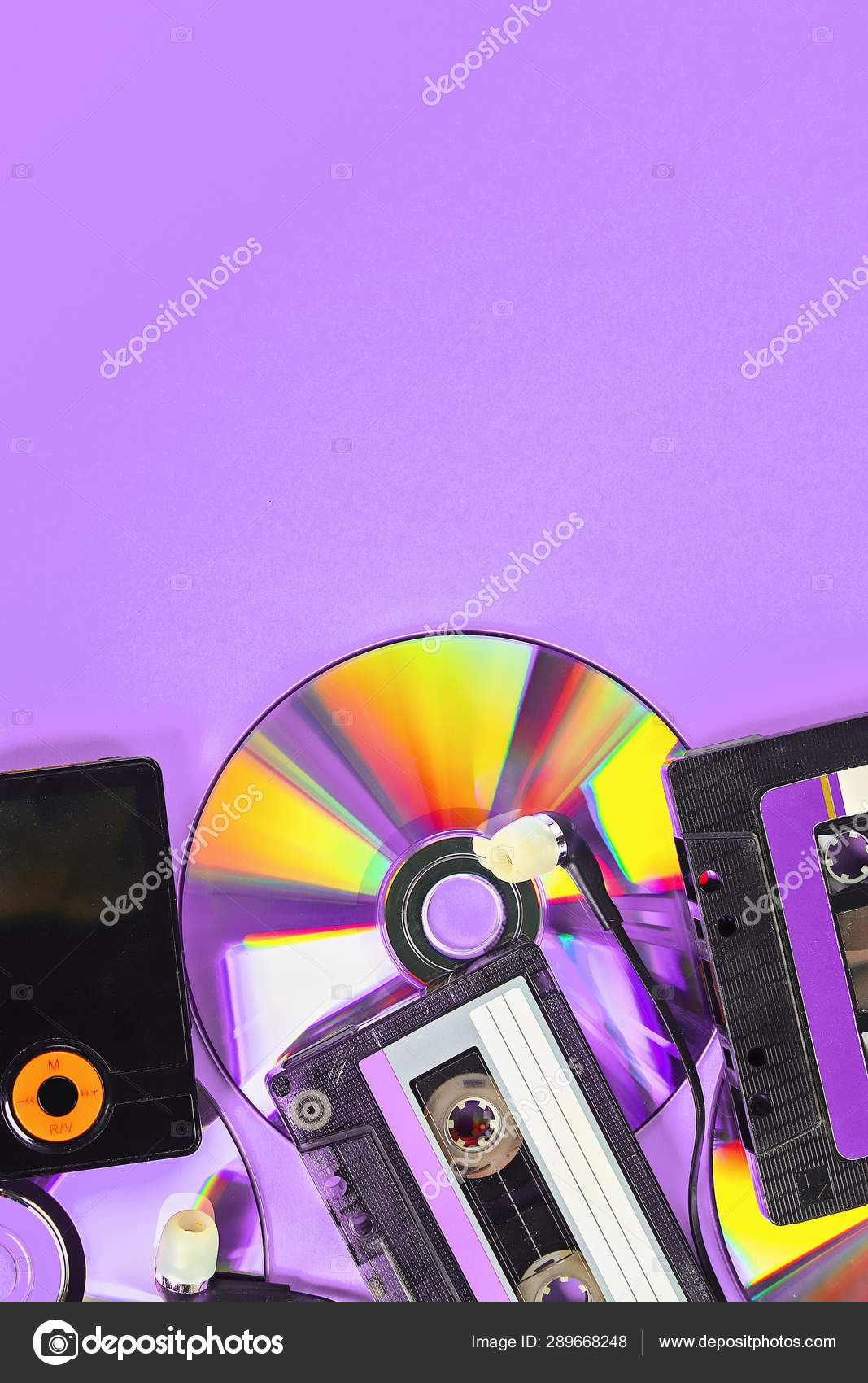 The concept of evolution music. Cassette, CD-disk, mp3 player. Vintage and  modernity. Music support. Stock Photo by ©detry.yandex.ru 289668248