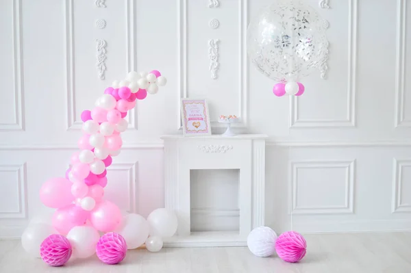 Dekorasyon Doğum Günü Partisi Için Bir Sürü Balonlar Süslemeleri Tatil — Stok fotoğraf