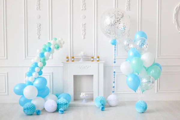 Διακοσμητικά Για Πάρτι Γενεθλίων Πολλά Μπαλόνια Διακοσμητικά Για Πάρτι Για — Φωτογραφία Αρχείου
