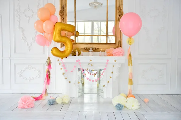 Decorations for holiday party. Birthday party decorations. A lot of balloons. Best decorations ideas.