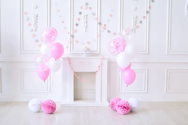Urodziny Dzieci Dekoracje Świąteczne Urodziny Dziewczyny Wiele Balonów — Zdjęcie stockowe