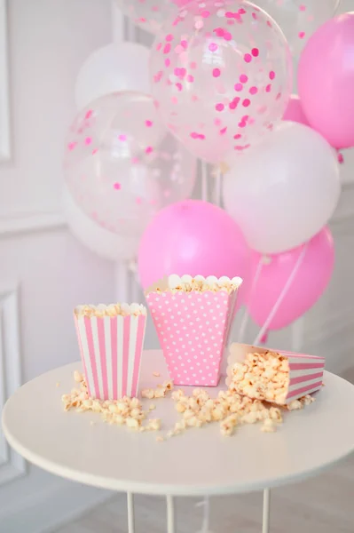 Punho Aniversário Muitos Balões Aniversário Crianças Decorações Para Festa Férias — Fotografia de Stock