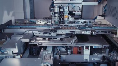 Otomatik Smt makine elektronik bileşenleri bir tahta üzerine yerleştirerek
