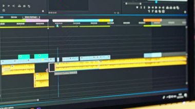 Video zaman çizelgesi - Editör klipleri ve çerçeveler düzenleme