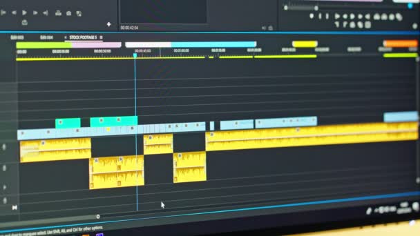 Videobearbeitung Timeline - Editor durchläuft Clips und Frames — Stockvideo