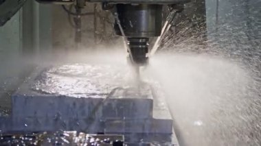 Ağır çekim gelişmiş bir metal parça imalat Cnc değirmen