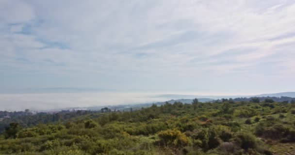 Early morning thick fog over the Jezreel Valley in north Israel — Stock Video