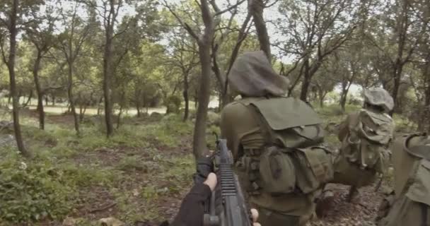 Arma GoPro POV filmato di una squadra di soldati commando israeliani durante il combattimento — Video Stock