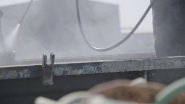 Çelik beton kalıpları Temizleme inşaat işçileri