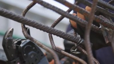 Çelik çubukların beton Takviyeler için bağlanması