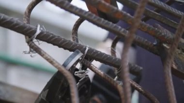 Çelik çubukların beton Takviyeler için bağlanması