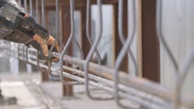 Çelik çubukların beton Takviyeler için bağlanması