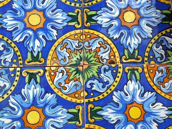 Detalle Los Azulejos Tradicionales Fachada Casa Antigua Baldosas Decorativas Baldosas —  Fotos de Stock