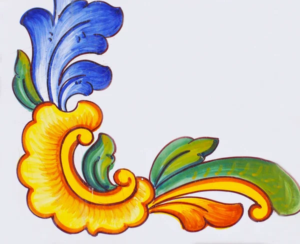 古い家のファサードから伝統的なタイルの詳細です 装飾的なタイル バレンシアの伝統的なタイル 花の飾り — ストック写真