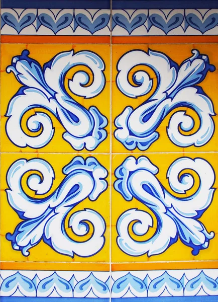 Detalle Los Azulejos Tradicionales Fachada Casa Antigua Baldosas Decorativas Baldosas —  Fotos de Stock