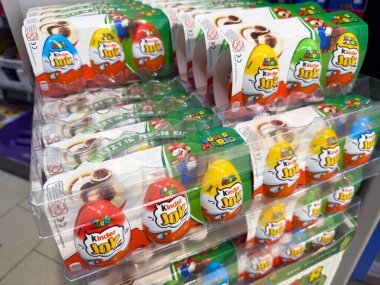 Daha neşeli süper Mario versiyonu Çikolatalı yumurtalar mağazada sergileniyor.