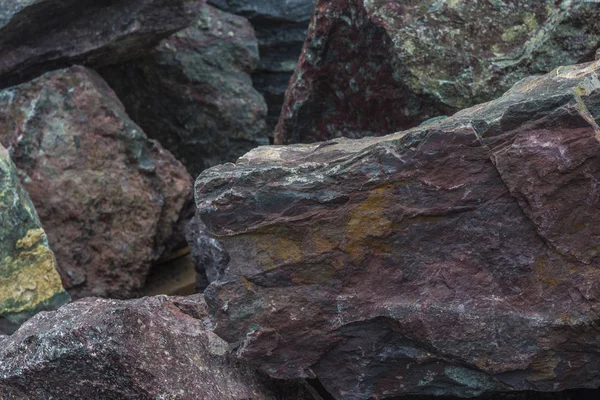 Güzel renkli taşlar fotoğrafı