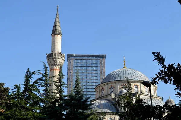 Beautiful Minaret Mosque Istanbul Architecture Religion — Stock Photo, Image