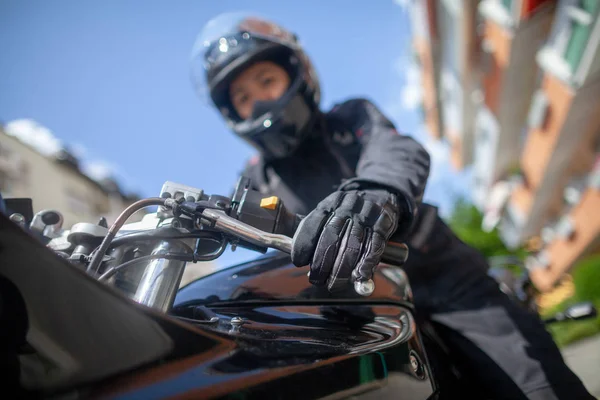 Woman Black Helmet Motorbike — Stock Photo, Image