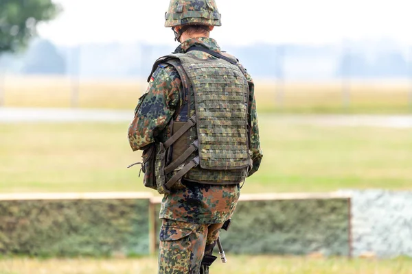 Soldado Alemão Com Espingarda Curso Treinamento — Fotografia de Stock