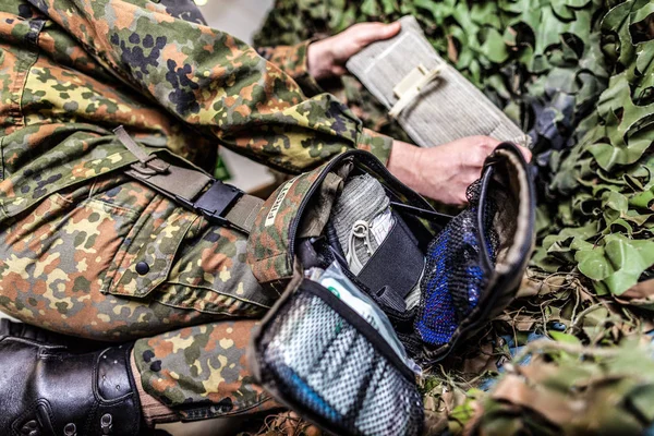 Bolsa Militar Primeros Auxilios Soldado Alemán — Foto de Stock