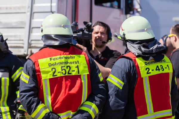 Delmenhorst Alemania Mayo 2018 Los Bomberos Alemanes Entrenan Accidente Camión — Foto de Stock