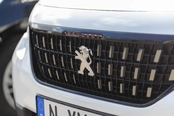 Norymberga Niemcy Kwietnia 2019 Peugeot Logo Samochodzie Peugeot Dealera Samochodowego — Zdjęcie stockowe