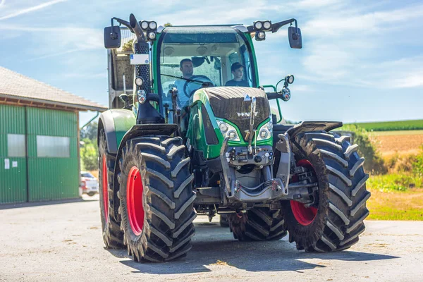 Bavaria Duitsland August 2020 Fendt Trekker Met Laadwagen Werkend Aan — Stockfoto