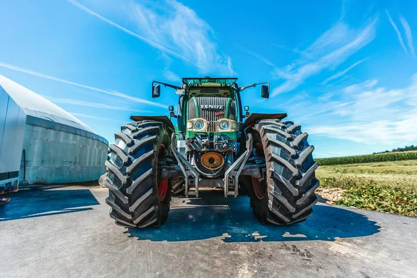 Bayern Deutschland August 2020 Fendt Traktor Mit Ladewagen Arbeitet Einer — Stockfoto