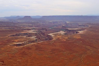 Green River gözden kaçırmak, ada gökyüzü bölgesinde, Canyonlands Milli Parkı Utah 