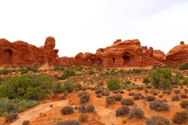 Ünlü çift kemer Arches Ulusal Parkı, Utah, ABD