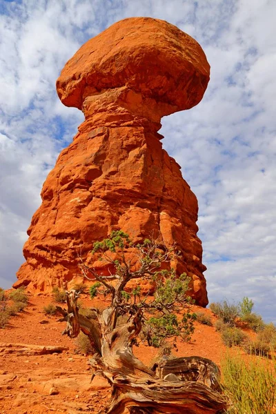 Evenwichtige Rock Arches Nationaal Park Utah Usa — Stockfoto