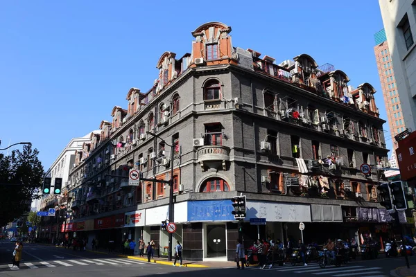 Antiguo Edificio Apartamentos Residenciales Históricos Ciudad Vieja Shanghai China —  Fotos de Stock