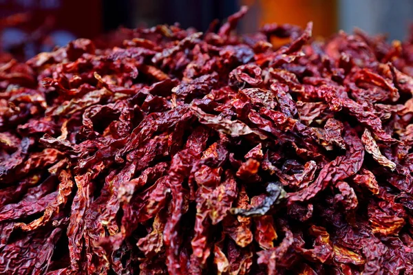 Kurutulmuş kırmızı biber / kuru kırmızı biber arka plan çiftçi Market