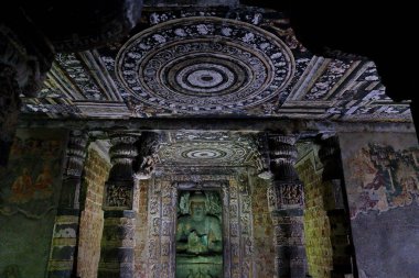 Ajanta mağaraları, Hindistan. Maharashtra eyalet Ajanta mağaralarda Budist anıtlar mağaralar vardır