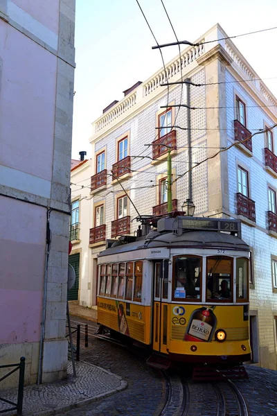 Alfama Ünlü Tramvay Hattı Eski Lizbon Mahalleler Portekiz — Stok fotoğraf