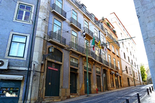 Edificios Coloridos Tradicionales Con Fachada Azulejo Los Antiguos Barrios Lisboa — Foto de Stock