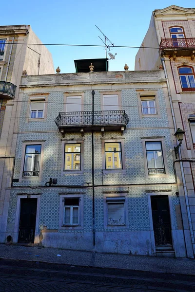 Edificios Coloridos Tradicionales Con Fachada Azulejo Los Antiguos Barrios Lisboa — Foto de Stock
